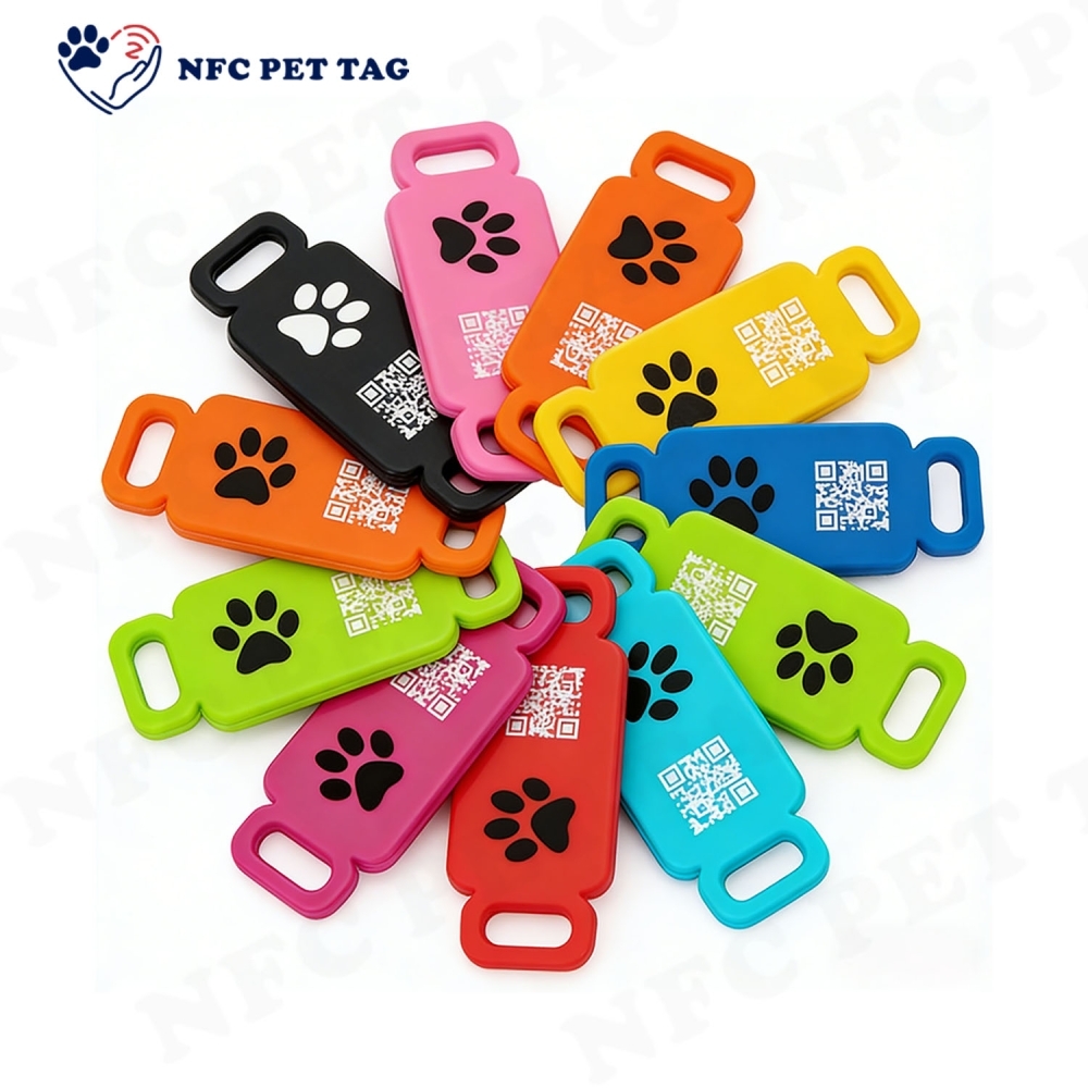 Lightweight Silicone Pet Tag with Text Name NFC and QR Code